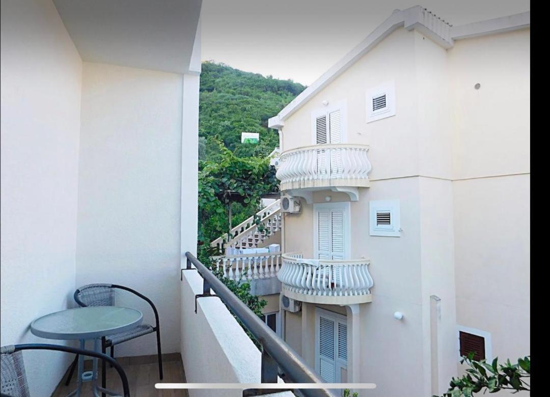 Lekic Apartment